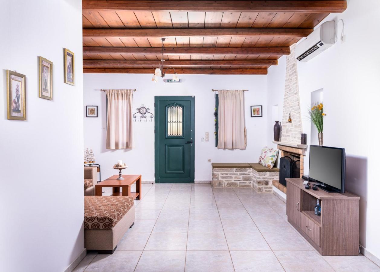 Vrisanos Apartment Pitsidia Luaran gambar