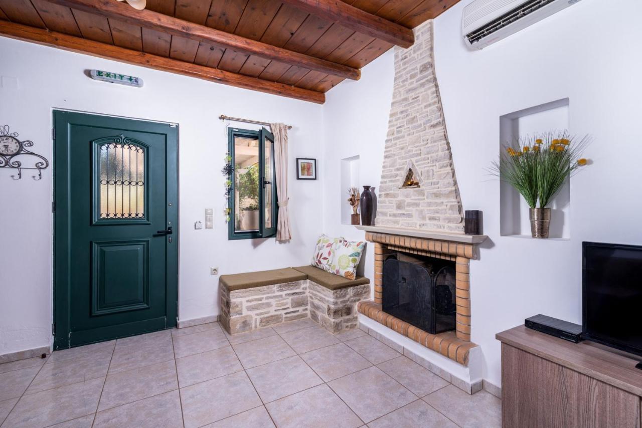 Vrisanos Apartment Pitsidia Luaran gambar