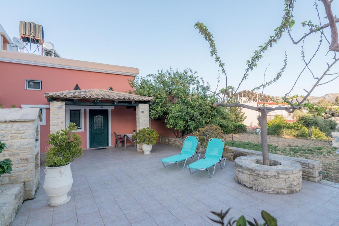 Vrisanos Apartment Pitsidia Luaran gambar