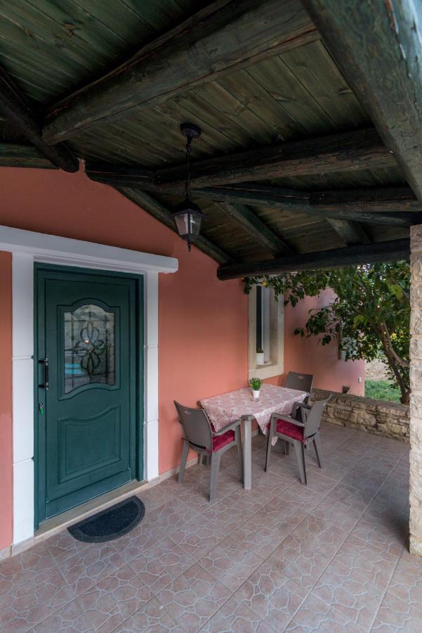 Vrisanos Apartment Pitsidia Luaran gambar