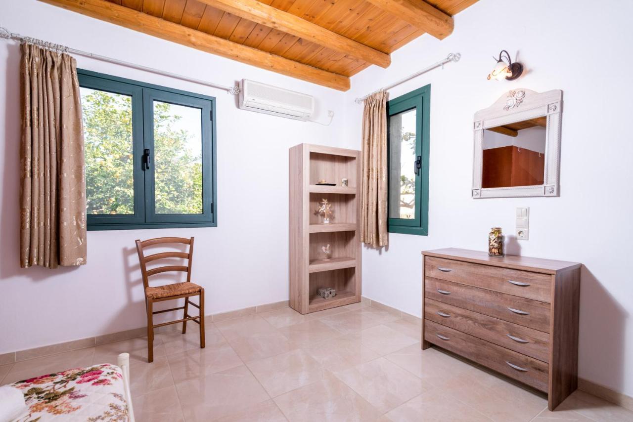 Vrisanos Apartment Pitsidia Luaran gambar