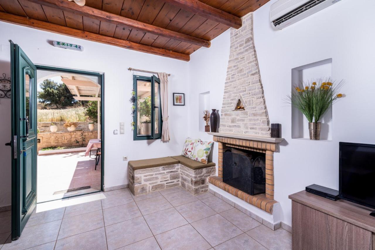 Vrisanos Apartment Pitsidia Luaran gambar