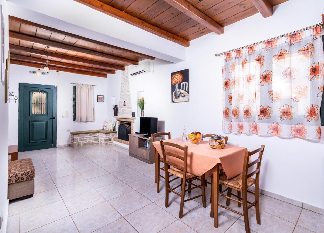 Vrisanos Apartment Pitsidia Luaran gambar