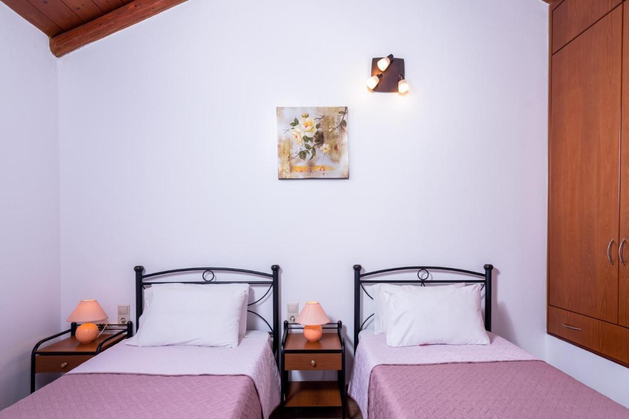 Vrisanos Apartment Pitsidia Luaran gambar